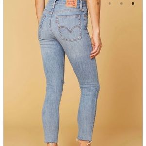LEVIS Wedgie Skinny Jeans